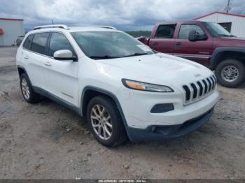  Salvage Jeep Cherokee