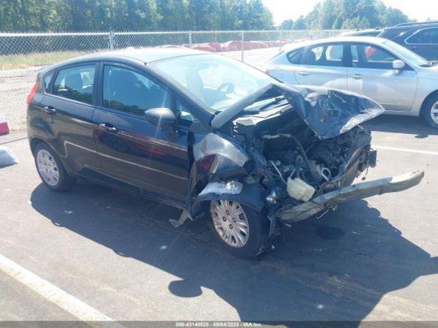  Salvage Ford Fiesta