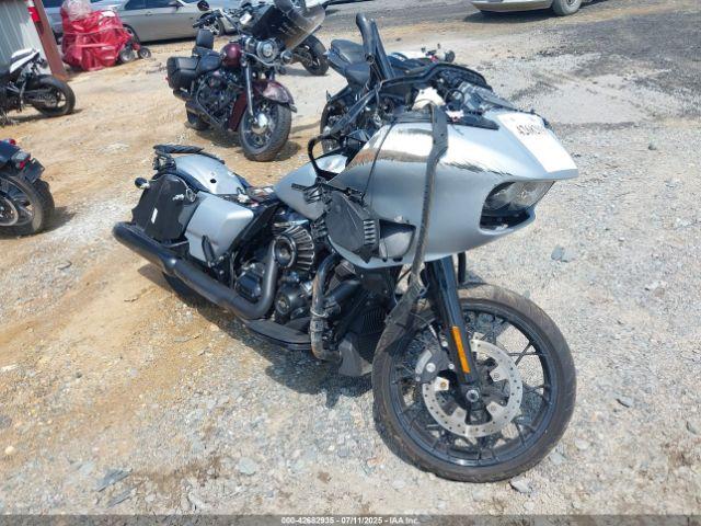  Salvage Harley-Davidson Fltrxs