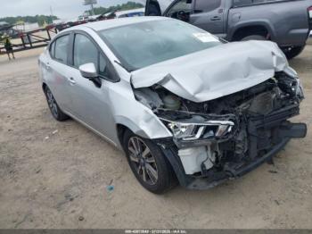  Salvage Nissan Versa