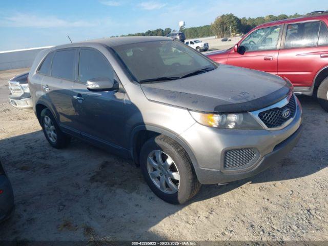  Salvage Kia Sorento