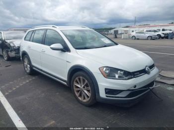  Salvage Volkswagen Golf