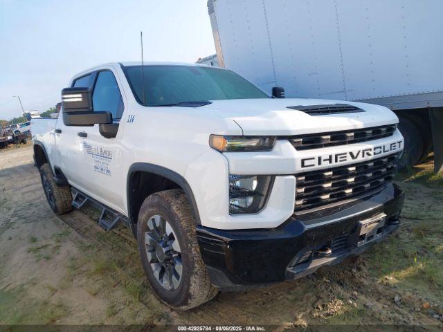  Salvage Chevrolet Silverado 2500