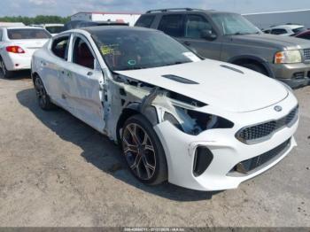  Salvage Kia Stinger