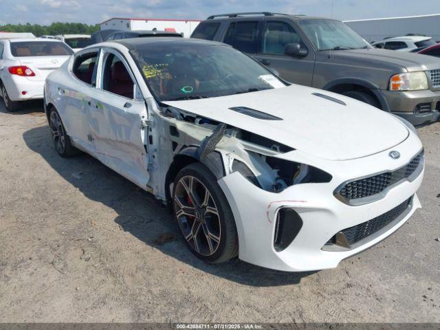  Salvage Kia Stinger