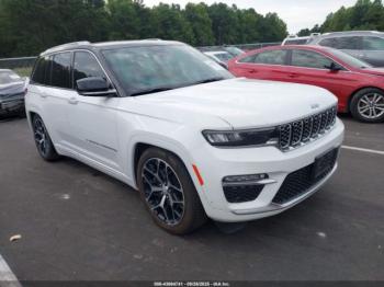  Salvage Jeep Grand Cherokee