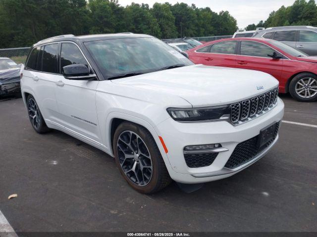  Salvage Jeep Grand Cherokee