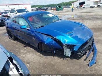  Salvage Ford Mustang