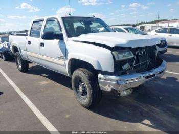  Salvage Chevrolet Silverado 2500