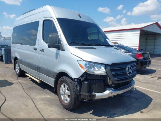  Salvage Mercedes-Benz Sprinter 2500