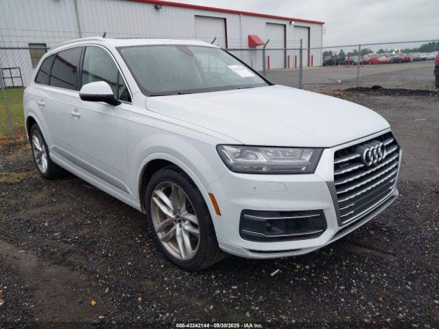  Salvage Audi Q7
