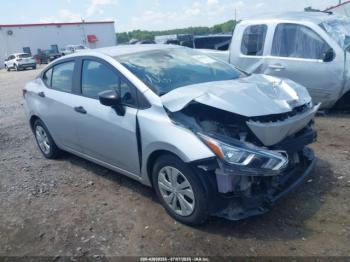  Salvage Nissan Versa