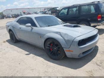  Salvage Dodge Challenger