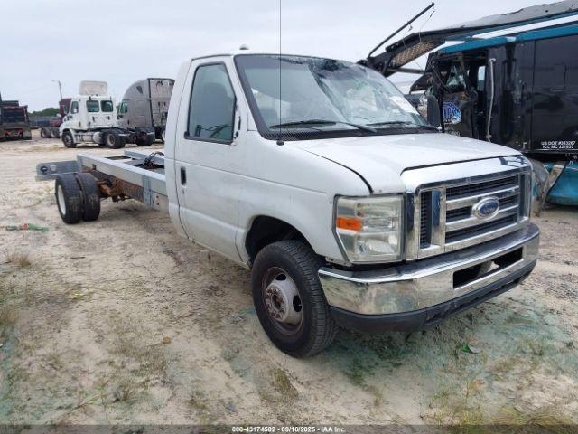  Salvage Ford E-450