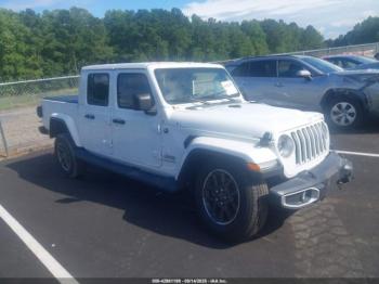  Salvage Jeep Gladiator
