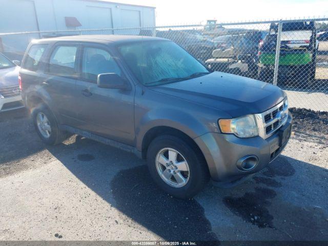  Salvage Ford Escape