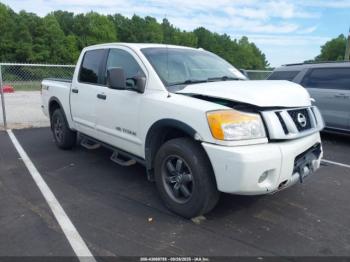  Salvage Nissan Titan