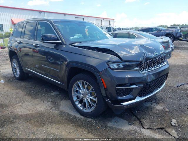  Salvage Jeep Grand Cherokee
