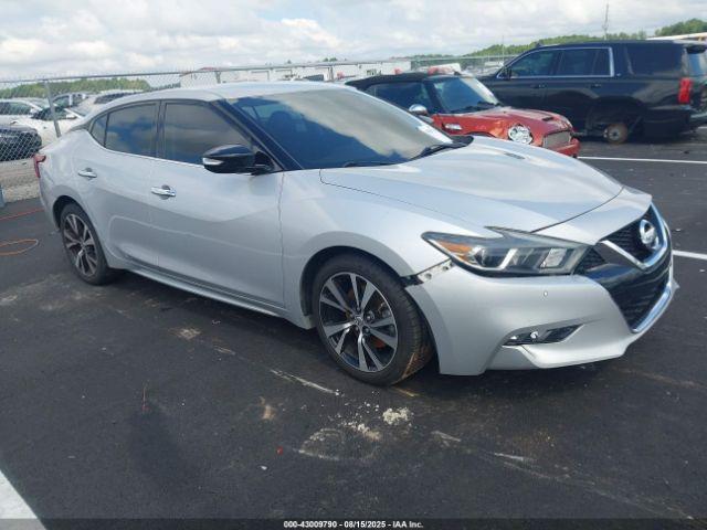  Salvage Nissan Maxima