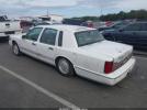 Lincoln Towncar Image 4