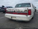 Lincoln Towncar Image 6