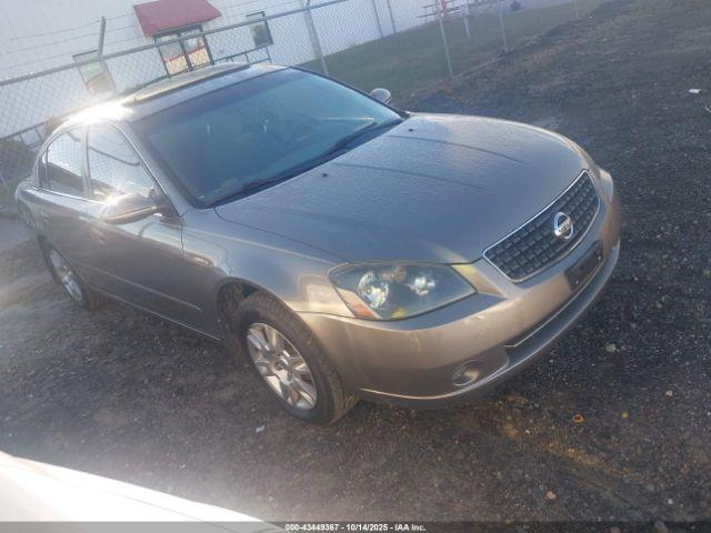  Salvage Nissan Altima