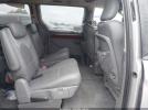 Chrysler Town & Country Limited Image 14