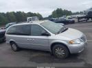 Chrysler Town & Country Limited Image 8