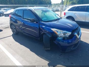  Salvage Nissan Kicks
