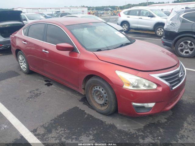  Salvage Nissan Altima