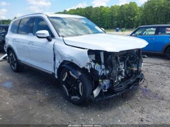  Salvage Kia Telluride