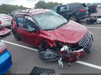  Salvage Nissan Kicks