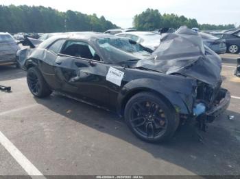  Salvage Dodge Challenger