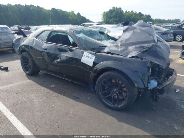  Salvage Dodge Challenger