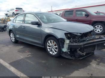  Salvage Volkswagen Jetta