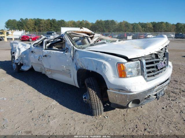  Salvage General Motors Sierra 3500HD
