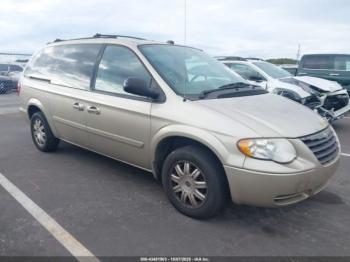  Salvage Chrysler Town & Country