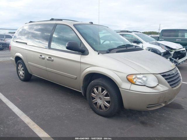  Salvage Chrysler Town & Country