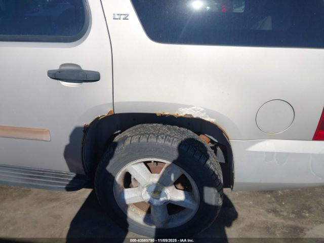 Chevrolet Tahoe Ltz Image 12