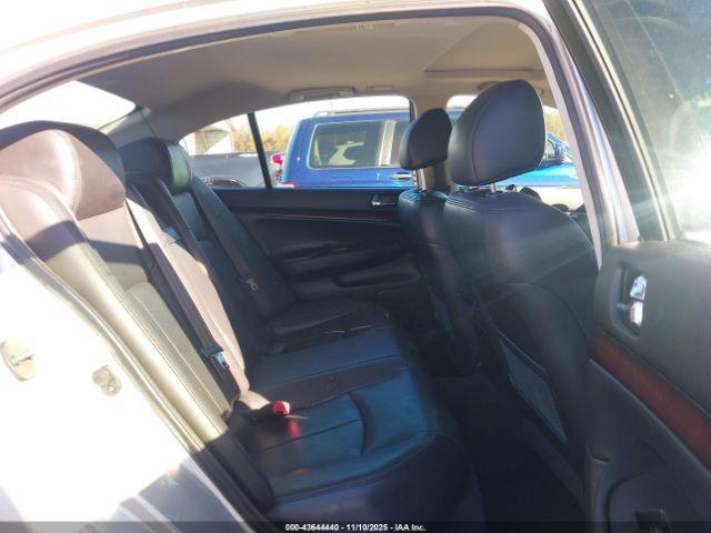 INFINITI G37 Journey Image 8