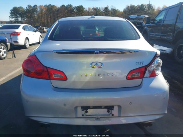 INFINITI G37 Journey Image 16