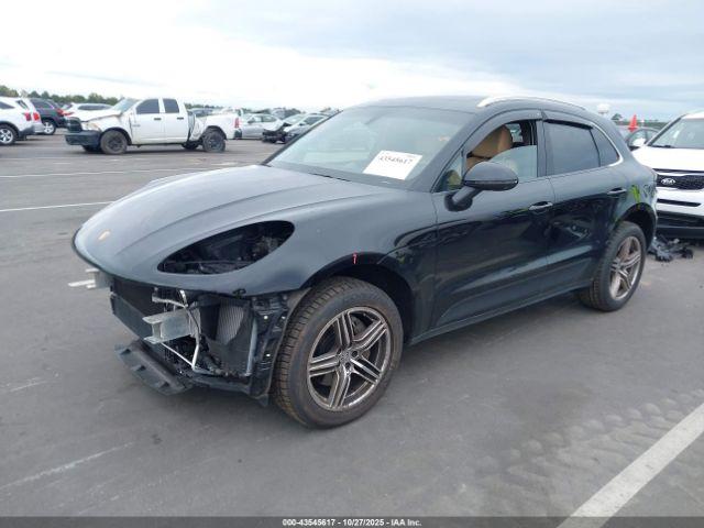 Porsche Macan S Image 2