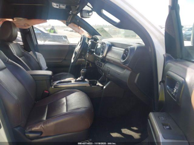 Toyota Tacoma Limited Image 4