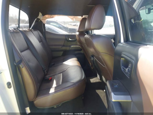 Toyota Tacoma Limited Image 8