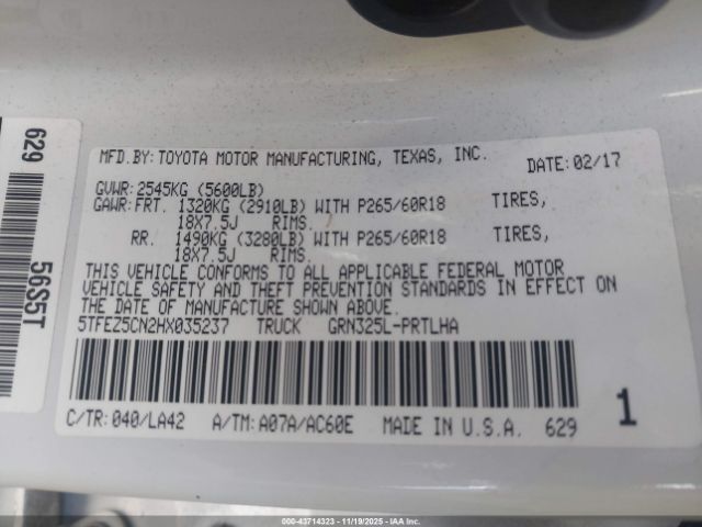 Toyota Tacoma Limited Image 7