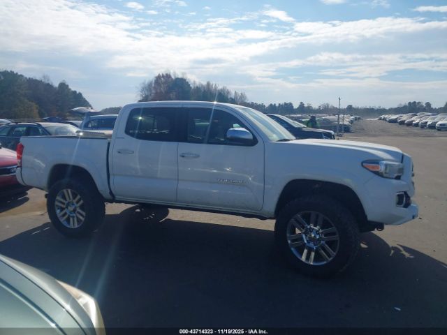 Toyota Tacoma Limited Image 11