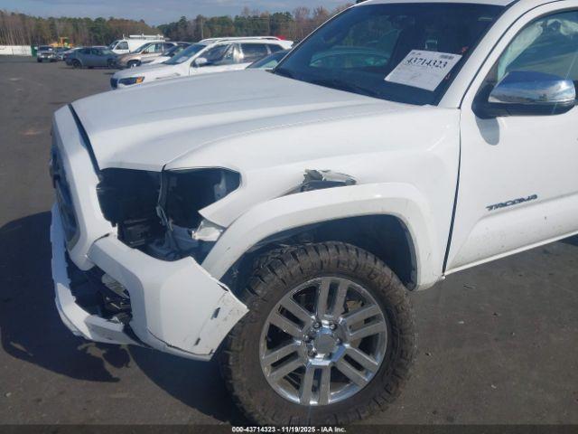 Toyota Tacoma Limited Image 14