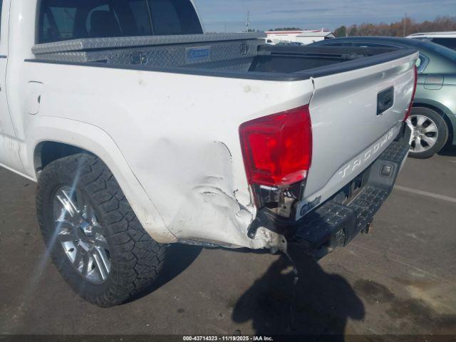 Toyota Tacoma Limited Image 18