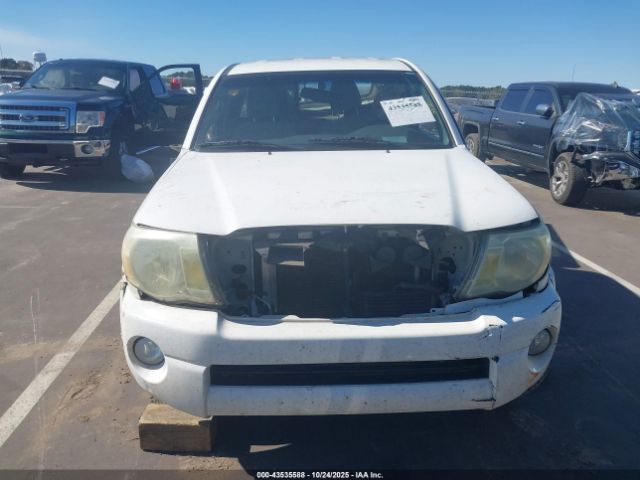 Toyota Tacoma Base V6 Image 9