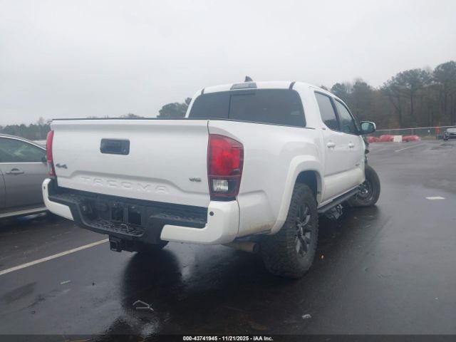 Toyota Tacoma Sr5 V6 Image 5